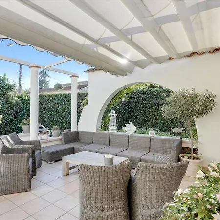 Le Cabanon Cap D 80 M De La וילה