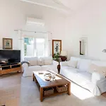 Le Cabanon Cap D 80 M De La אנטיב