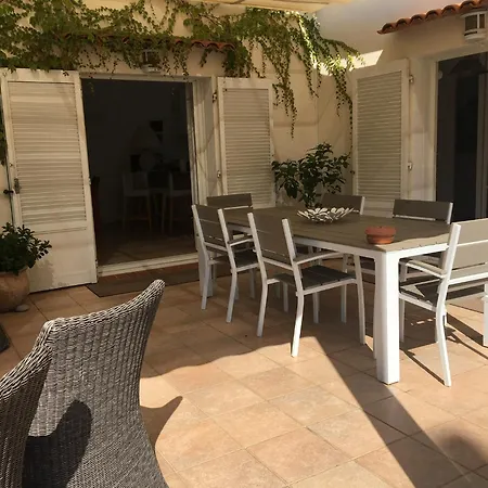 فيلة Le Cabanon Cap D 80 M De La *