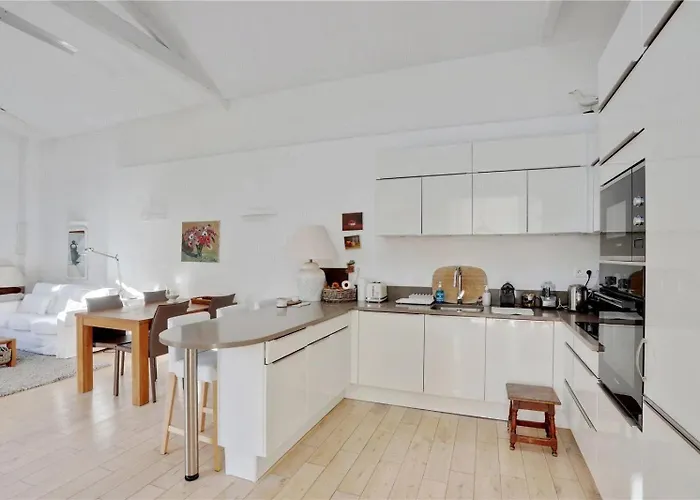 Le Cabanon Cap D 80 M De La