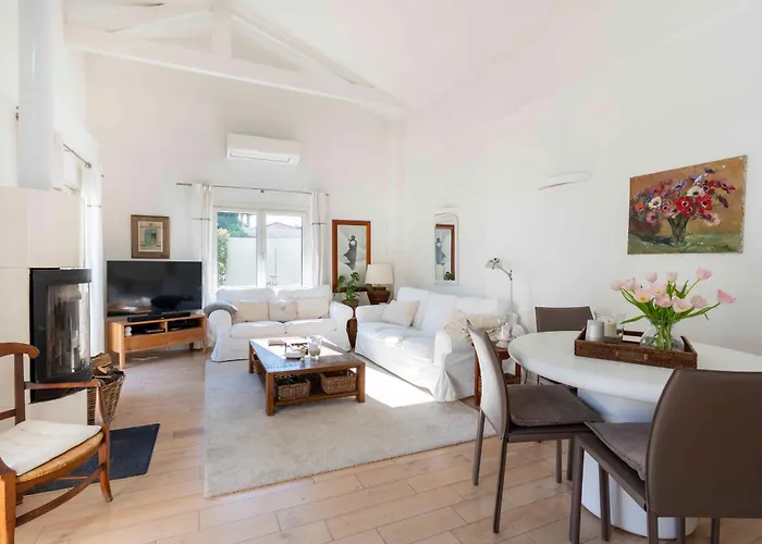 Le Cabanon Cap D 80 M De La